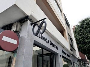 Proyecto de Imagen Corporativa Exterior: Clínica Dental Pedro Infinito​