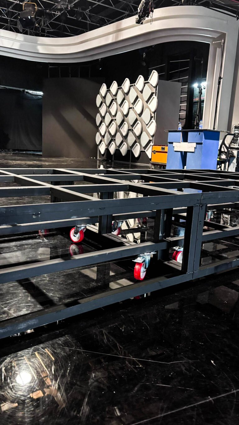 Estructura metálica fabricada por IMC para pantallas LED en Televisión Canaria