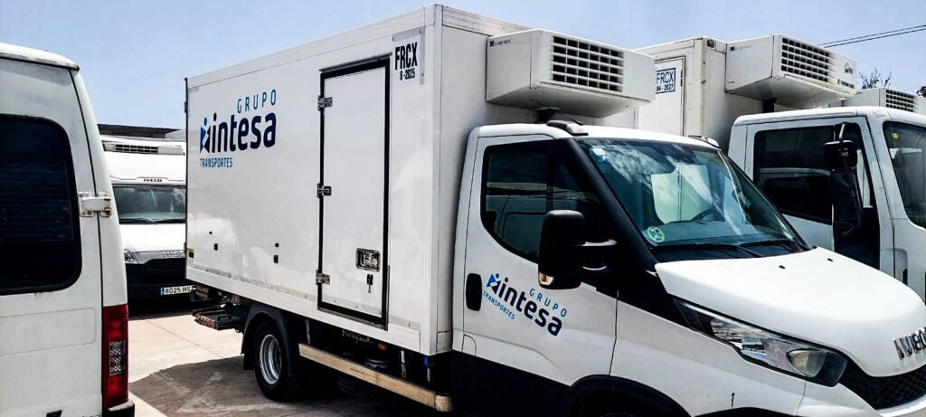 Rotulación corporativa para potenciar la visibilidad de Intesa Transportes