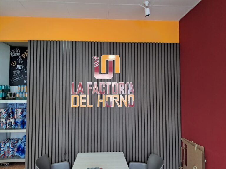 Interior de La Factoría del Horno con corpóreo realizado por IMC