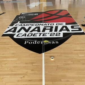 Vinilo impreso sobre suelo de pabellón deportivo, trabajo de IMC
